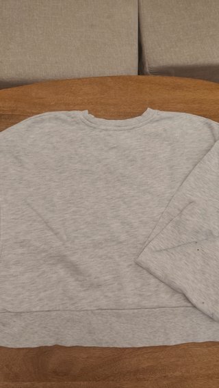 Sudadera Bershka gris básica