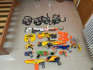 Lote Nerf: Pistolas, Cargadores, Chalecos y Gafas