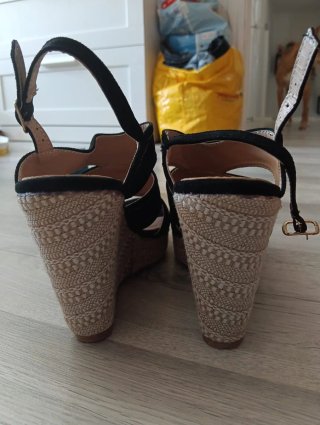 Cuñas negras T40