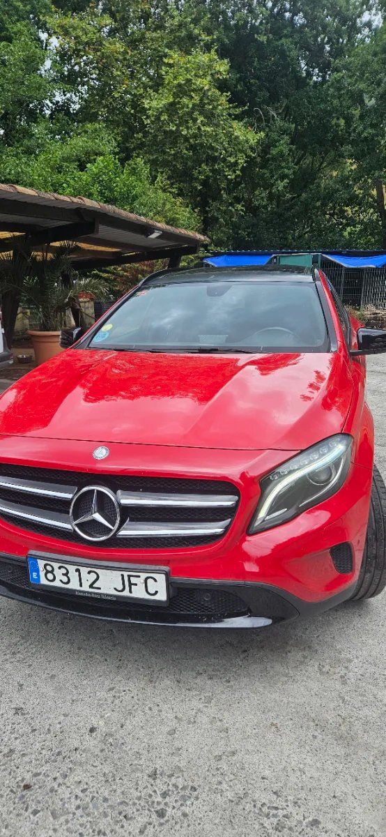 Mercedes-Benz GLA 2015 - foto 1
