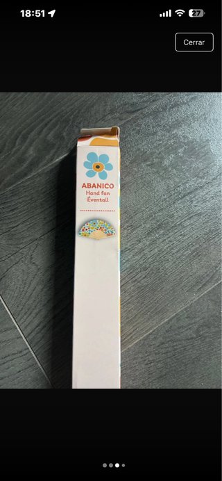 Abanico de madera con flores