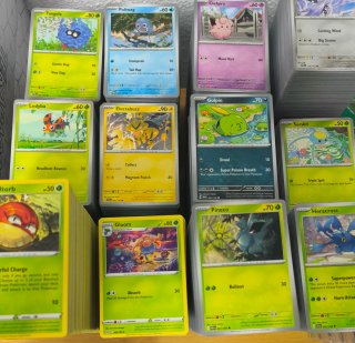 Lote 200 cartas Pokémon en inglés
