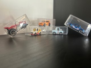 Lote 5 hotwheels variados sin caja original