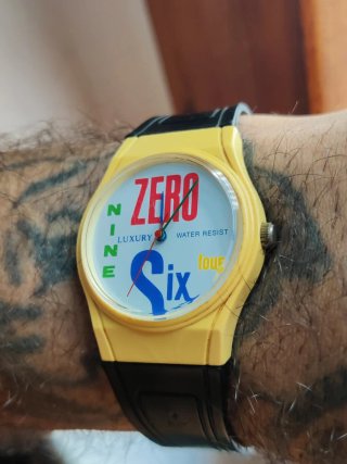Orologio vintage giallo ZERO SIX meccanico