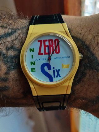 Orologio vintage giallo ZERO SIX meccanico