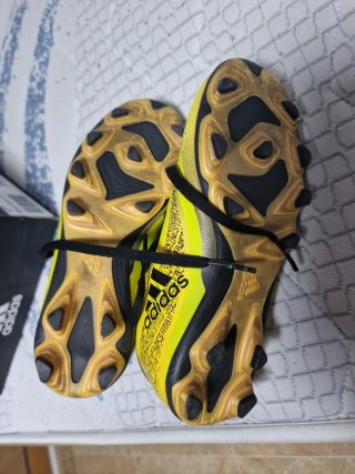 Botas de fútbol Adidas talla 33