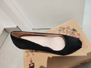 Zapatos beige talla 41