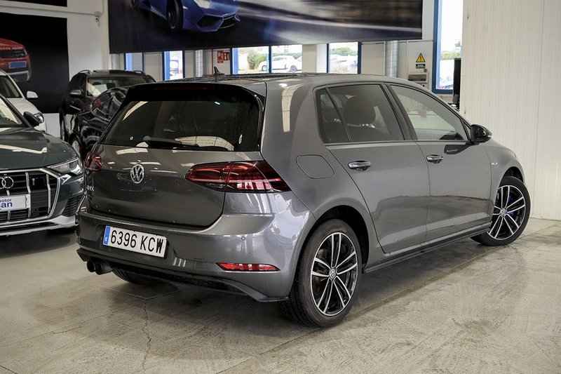 Volkswagen Golf 2017, foto 2