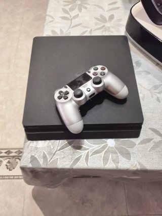 PS4 (PlayStation 4)  más mando