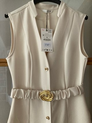 Vestido Zara Beige