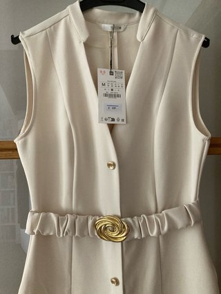Vestido Zara Beige
