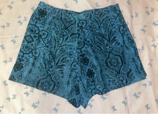 Falda pantalón azul verdoso estampado