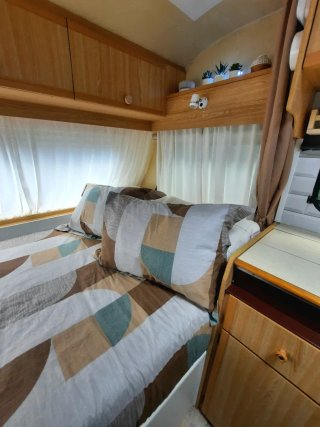 Caravana Moncayo Versalles 370 SL