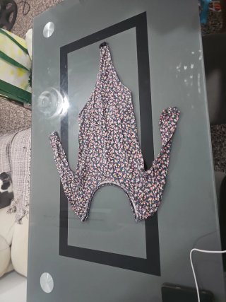 Top floral negro y rosa