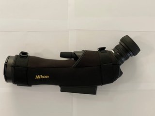 Catalejo Nikon Prostaff 5 60a
