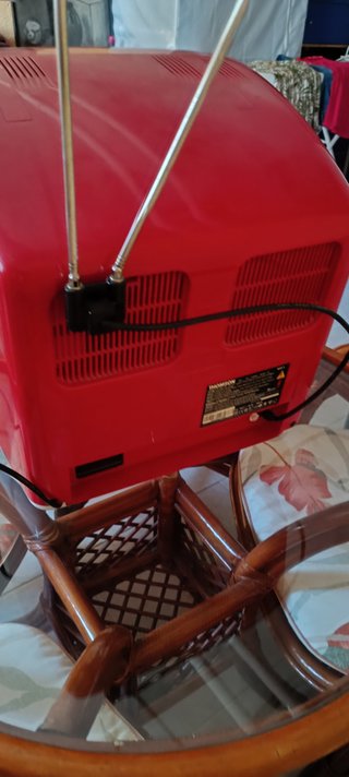 TV Thomson con reproductor VHS retro