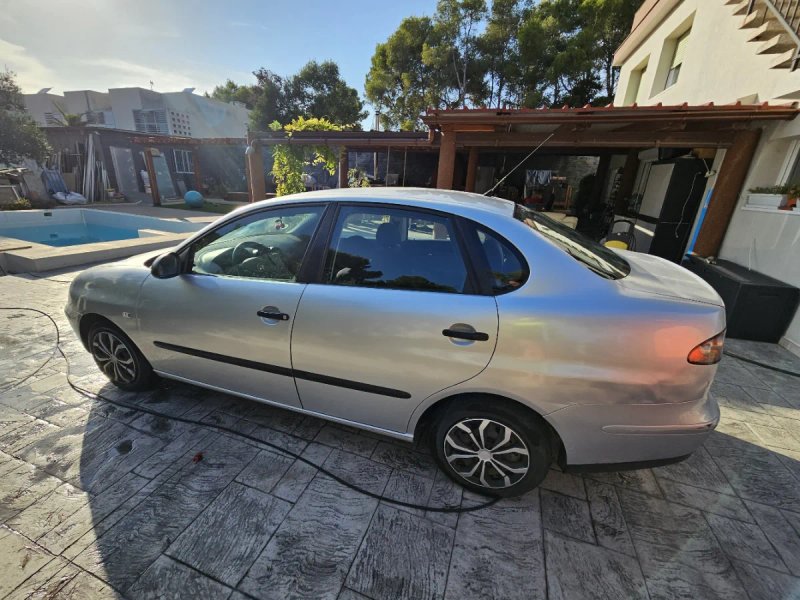 SEAT Cordoba 2003 - foto 1