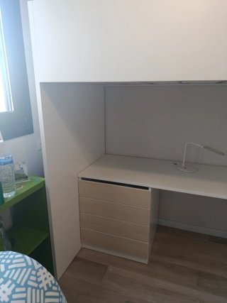 Cama alta Smastad IKEA