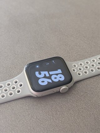 Apple Watch SE 2 + Correas