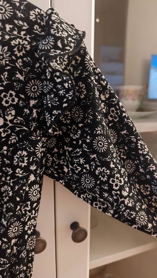 Vestido Zara niña floral manga larga