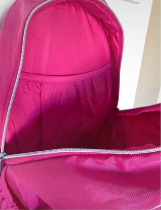 Mochila infantil con diseño de amigas