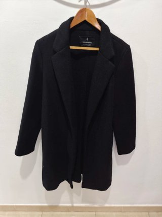 Abrigo largo Stradivarius Talla M,da tallaje L