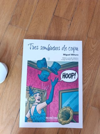 Tres sombreros de copa