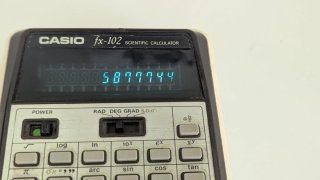 Calculadora científica clásica Casio fx-102 años70