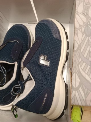 Zapatillas de seguridad sin estrenar