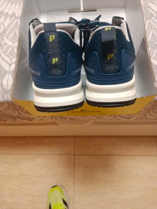 Zapatillas de seguridad sin estrenar