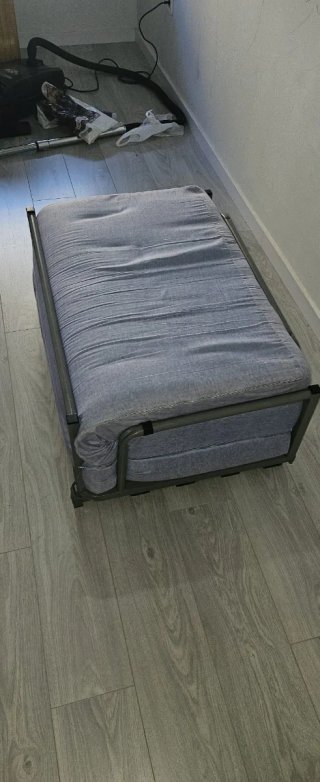 Cama plegable rosa