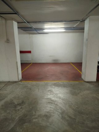 Alquilo plaza de parking.