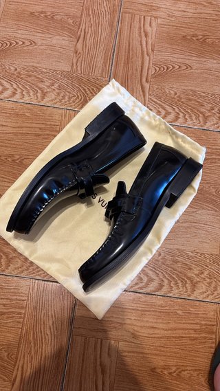 Zapatos Louis Vuitton Negros Elegantes