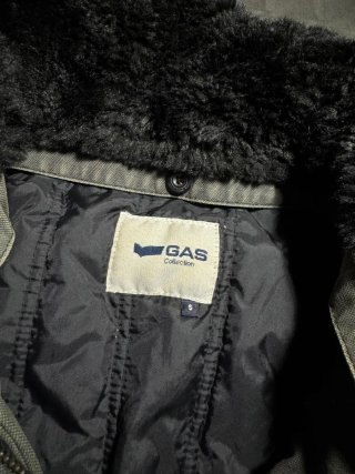 Chaqueta Gas gris con cuello de pelo