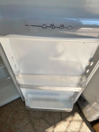 Nevera Zanussi 1,40m altura