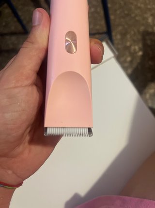 Cuchilla eléctrica rosa
