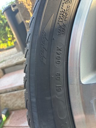 Pareja neumáticos michelin Latitude Alpin 265/40 R