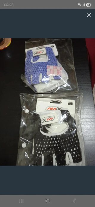 Guantes Amix Morado y Negro