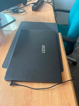 MSI Modern 15 B7M Ryzen 7 / 16GB / 512GB SSD