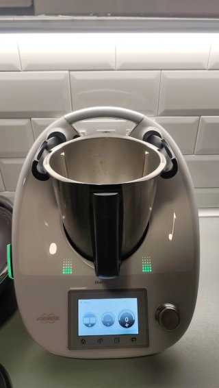 Robot de cocina Vorwerk Thermomix TM5 y cookey