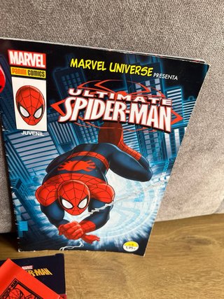 Set Spiderman: Muñeco,neceser y cómic