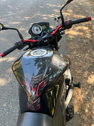 Kawasaki Z750 Negra Moto Naked