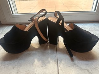 Zapatos de tacón negros plataforma