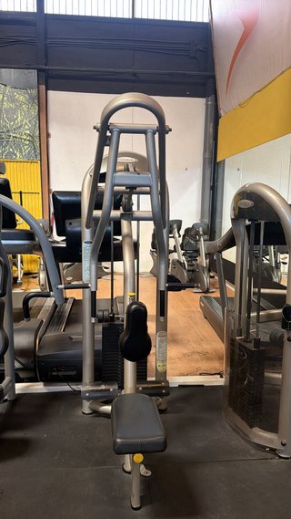 Máquina de gimnasio multifunción