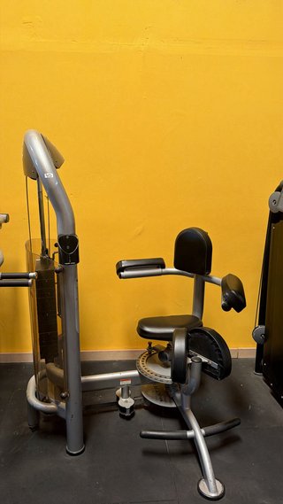 Máquina de gimnasio multifunción