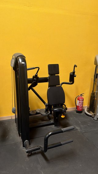 Máquina de gimnasio multifunción