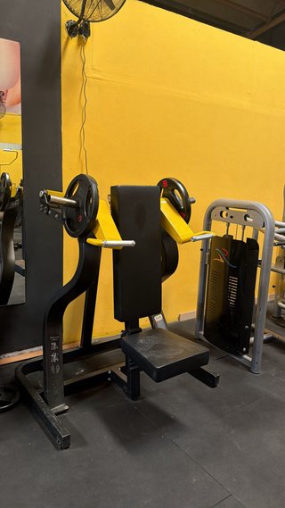 Máquina de gimnasio multifunción