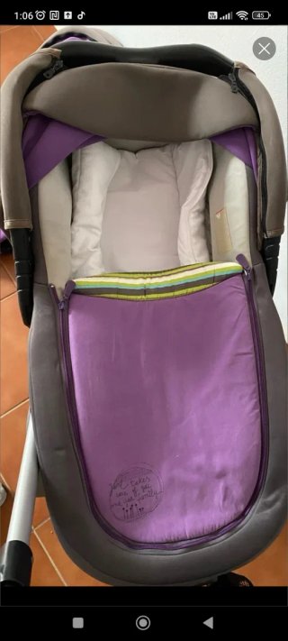 Silla de coche para bebé púrpura
