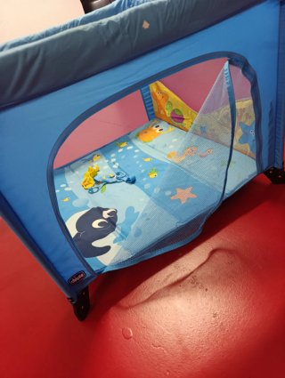 Parque de juegos para bebé azul