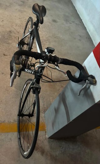 Bicicleta Scott Negra y Blanca